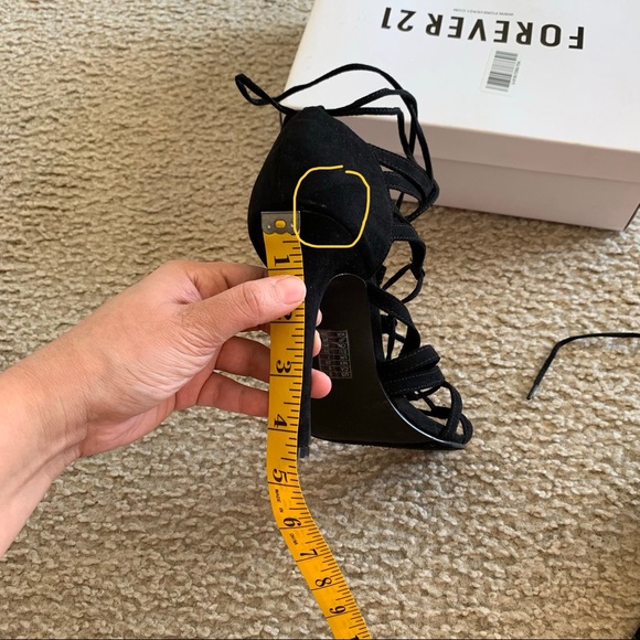 Forever 21 Strap High Heels Black sz 9 - Picture 5 of 6